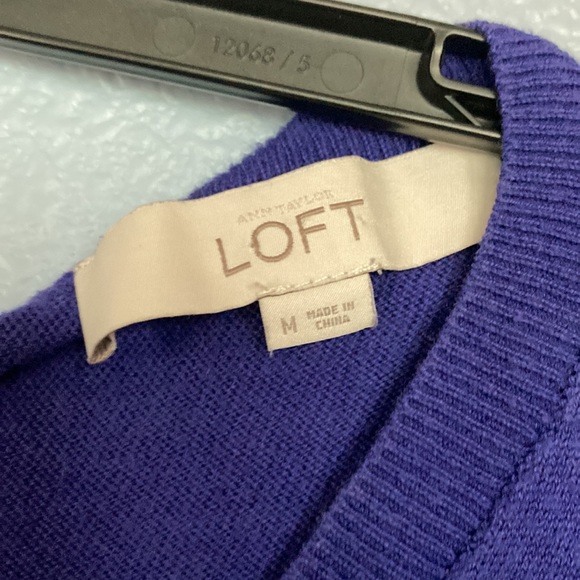 LOFT Sweater blue size medium - Picture 2 of 7